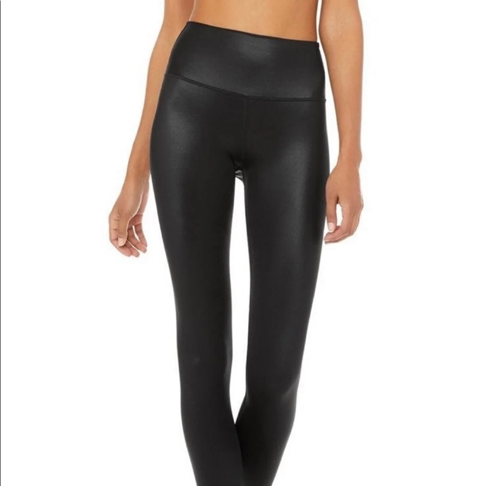 Alo Yoga High Waist Black Shine Airbrush Legging